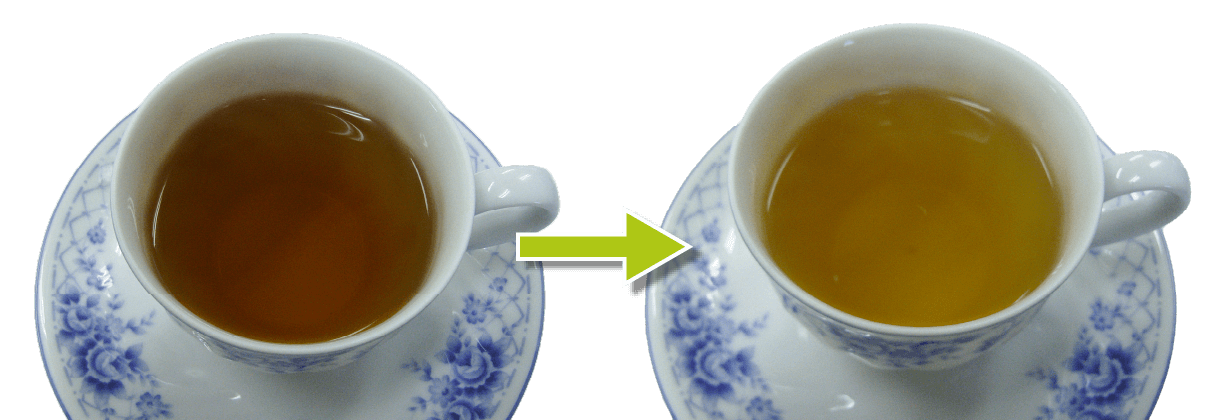 紅茶の色の変化（レモン）