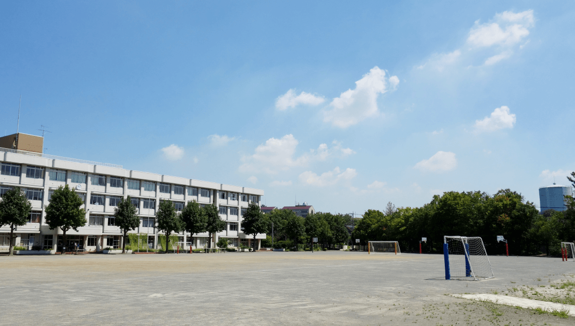 校庭