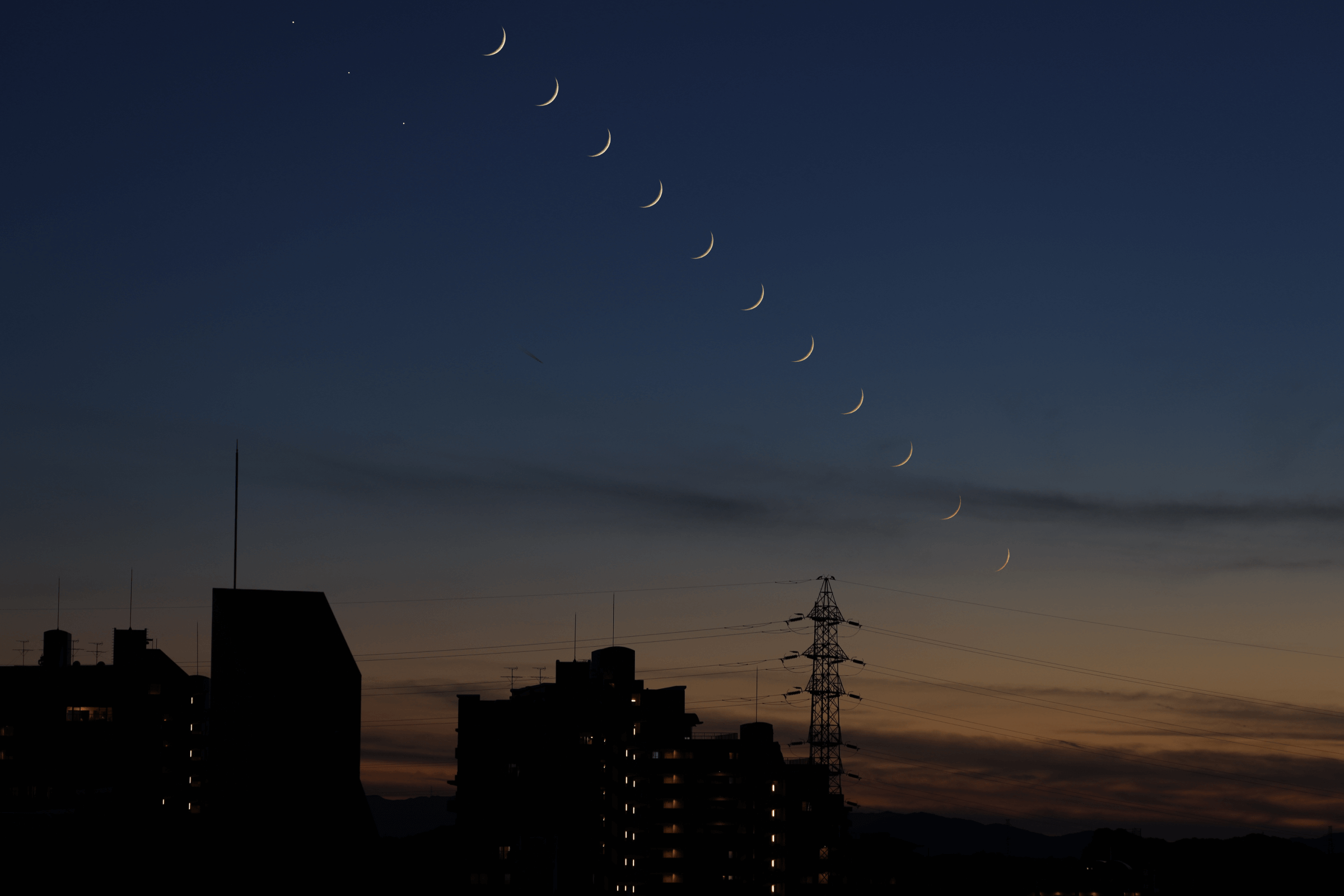 沈む月｜2021年11月7日